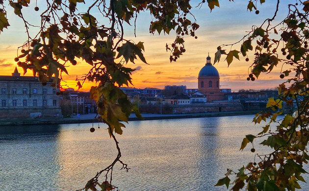 Floden Garonne, som flyter genom Toulouse.