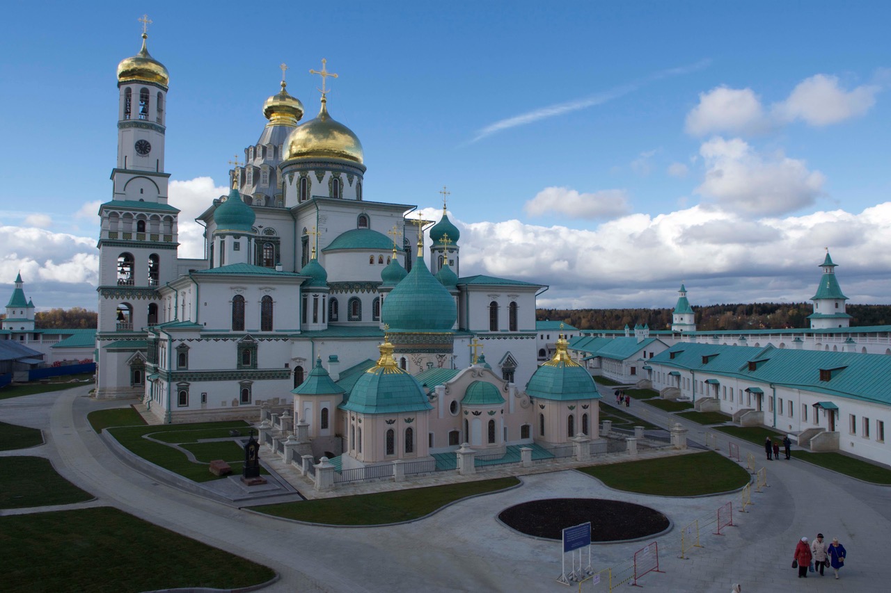 Klostret Воскресенский монастырь (Det nya Jerusalem) utanför Moskva.